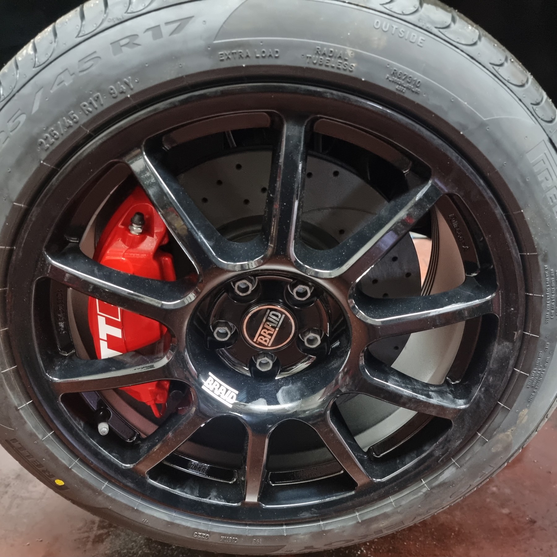 HyperBrake Motorsport Front 4pot Big Brake Kit without calipers for Fiat 500L for Ate 4pot Calipers from Audi A4 B9 and monoblock brake discs 330x32mm - Image 6